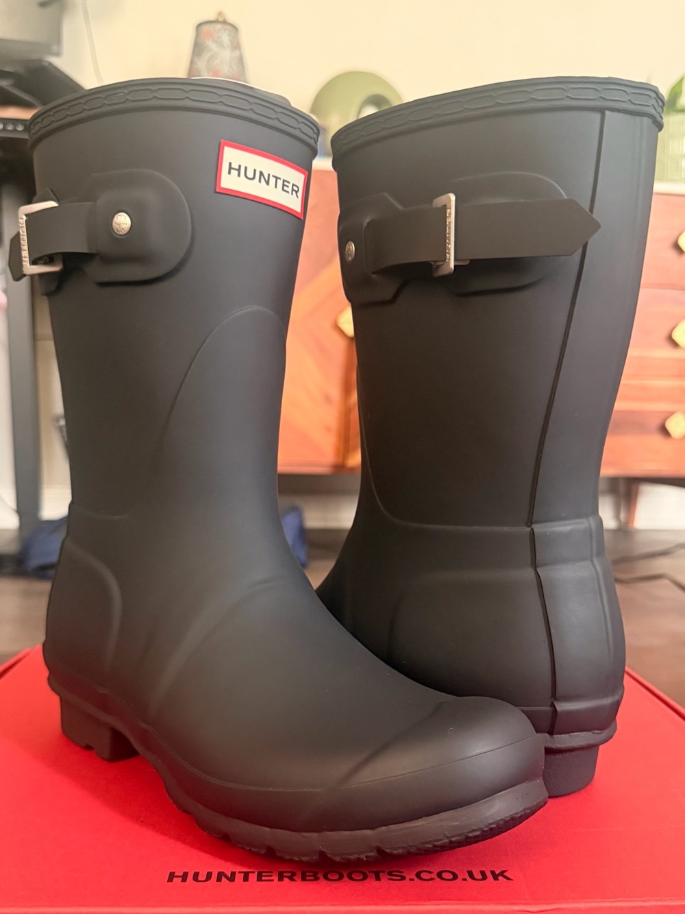 *BRAND NEW in Box* HUNTER Women's Original Short Rain Boots (Retail: $165)